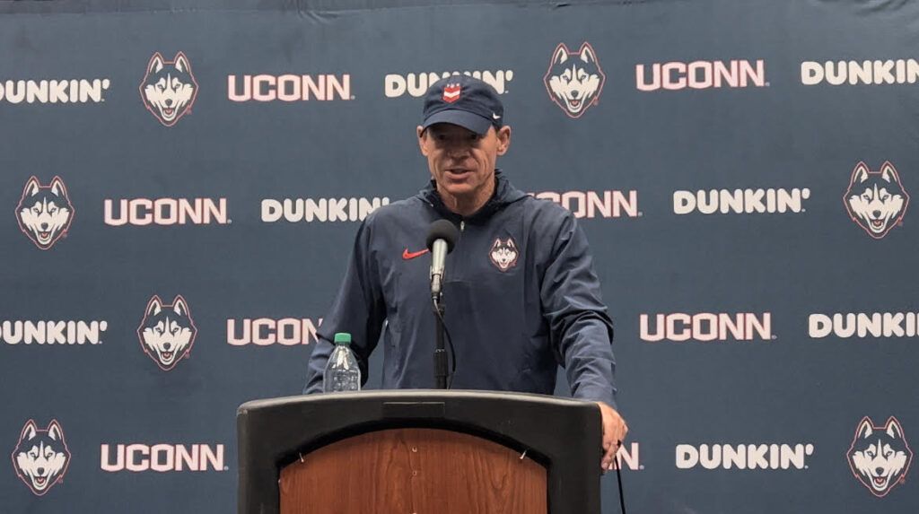 UConn officially adds 10 transfers for spring semester New England