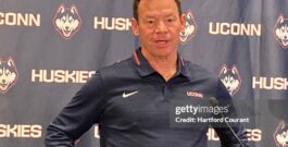 Mora signs two-year extension with Huskies